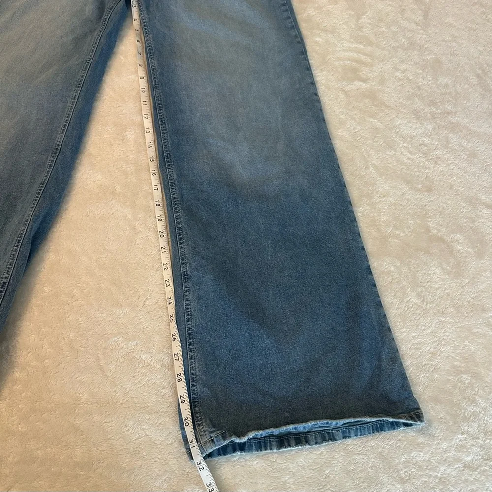 Forever 21 Wide Leg Medium Wash Jeans size 30/10 31” inseam - Picture 7 of 7